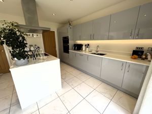 Open Plan Living - click for photo gallery